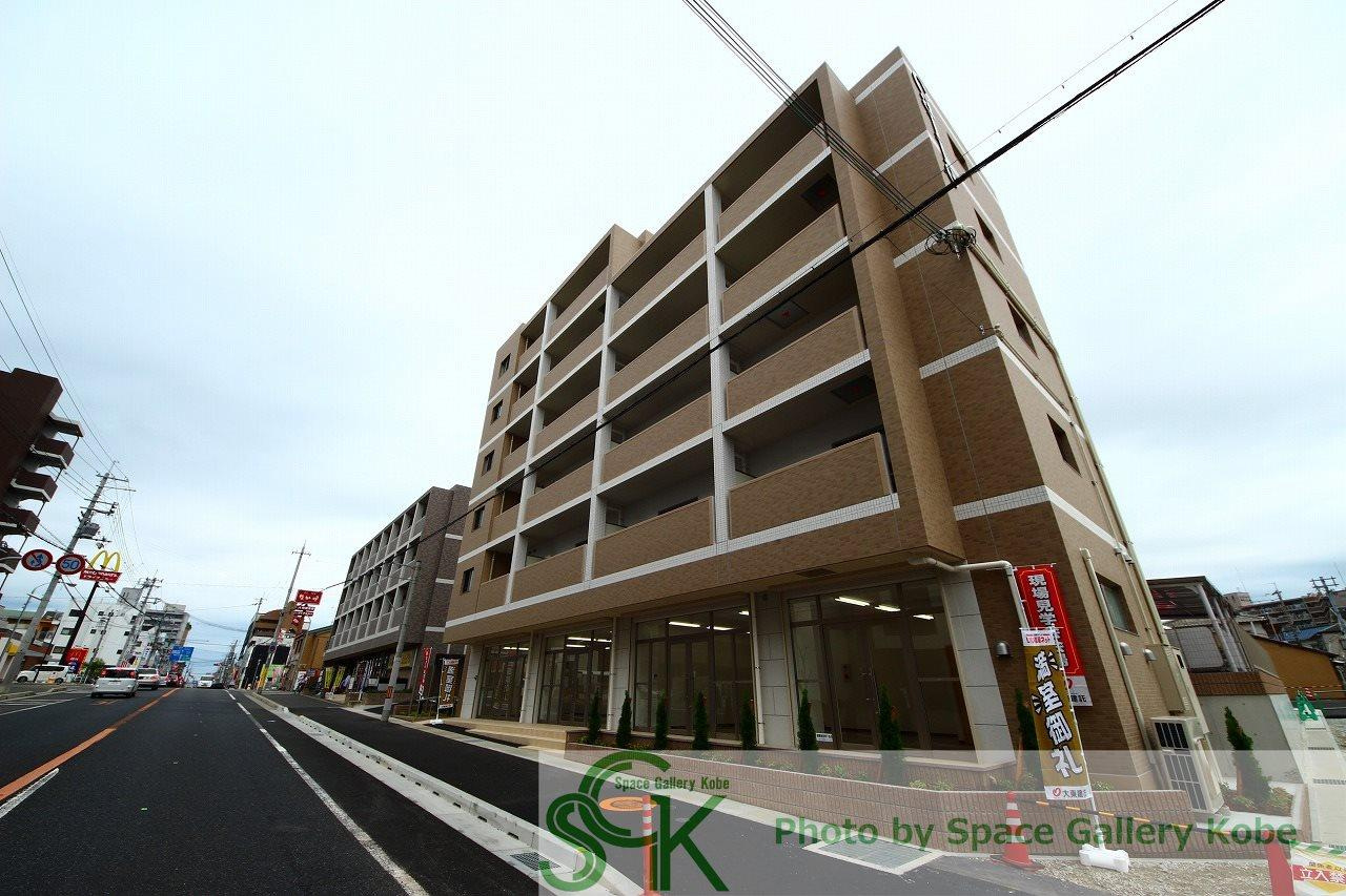 カージェ緑風館の外観