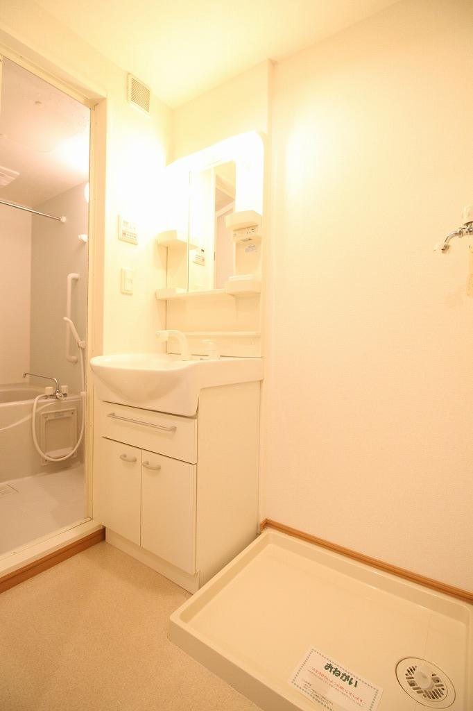 ガーデンハウス・Kの洗面所|※お部屋により仕様が異なる場合があります。