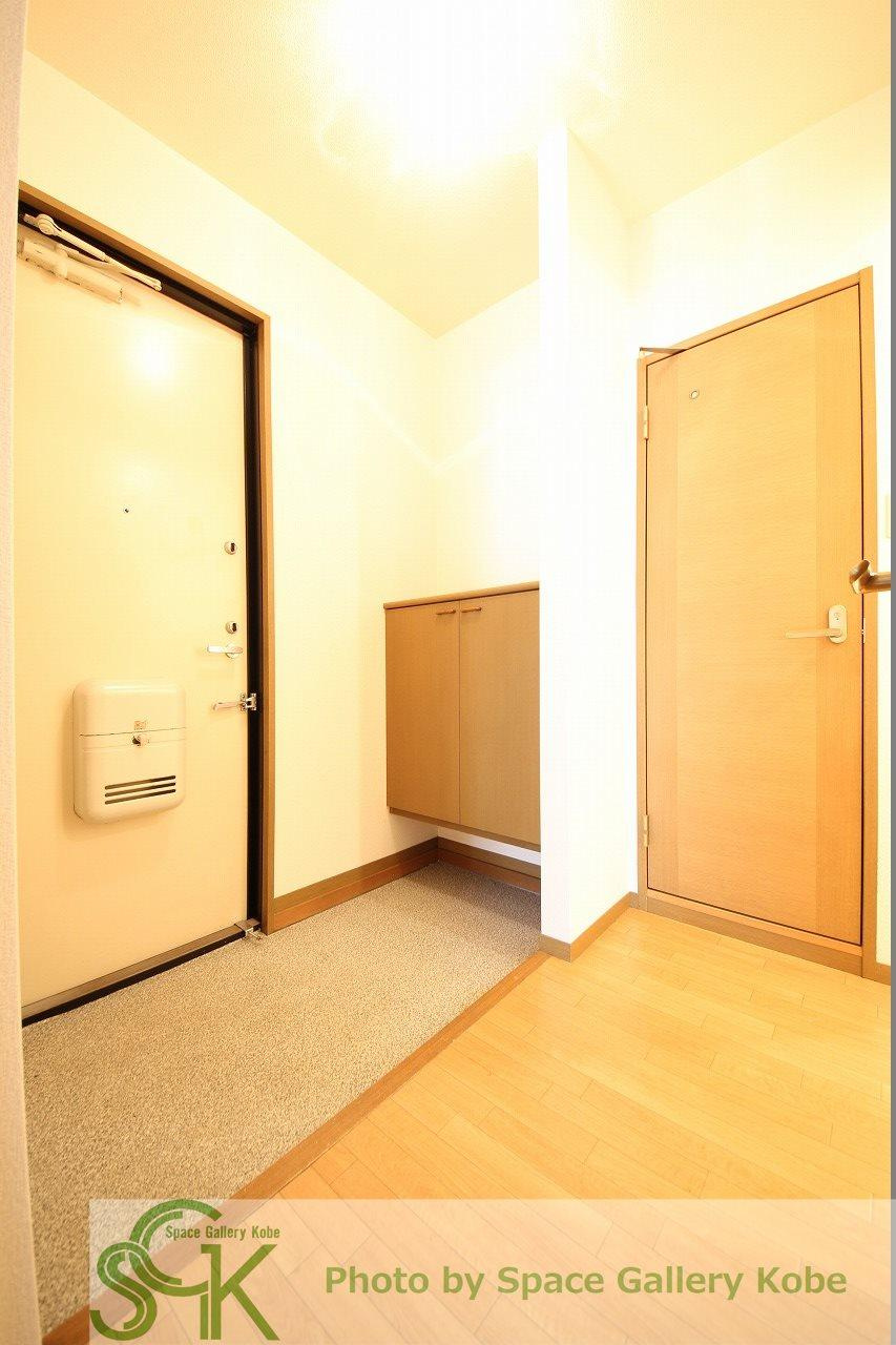 カムール養老の玄関|※お部屋により仕様が異なる可能性があります。