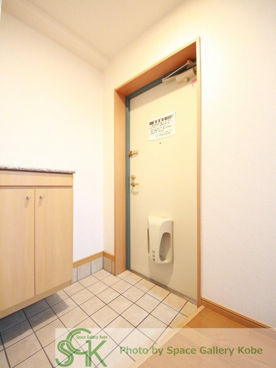 カレント　スクエアの玄関|※お部屋により仕様が異なる可能性があります。