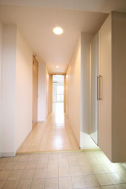 グラン　ブルⅢの玄関|※お部屋により仕様が異なる場合があります。