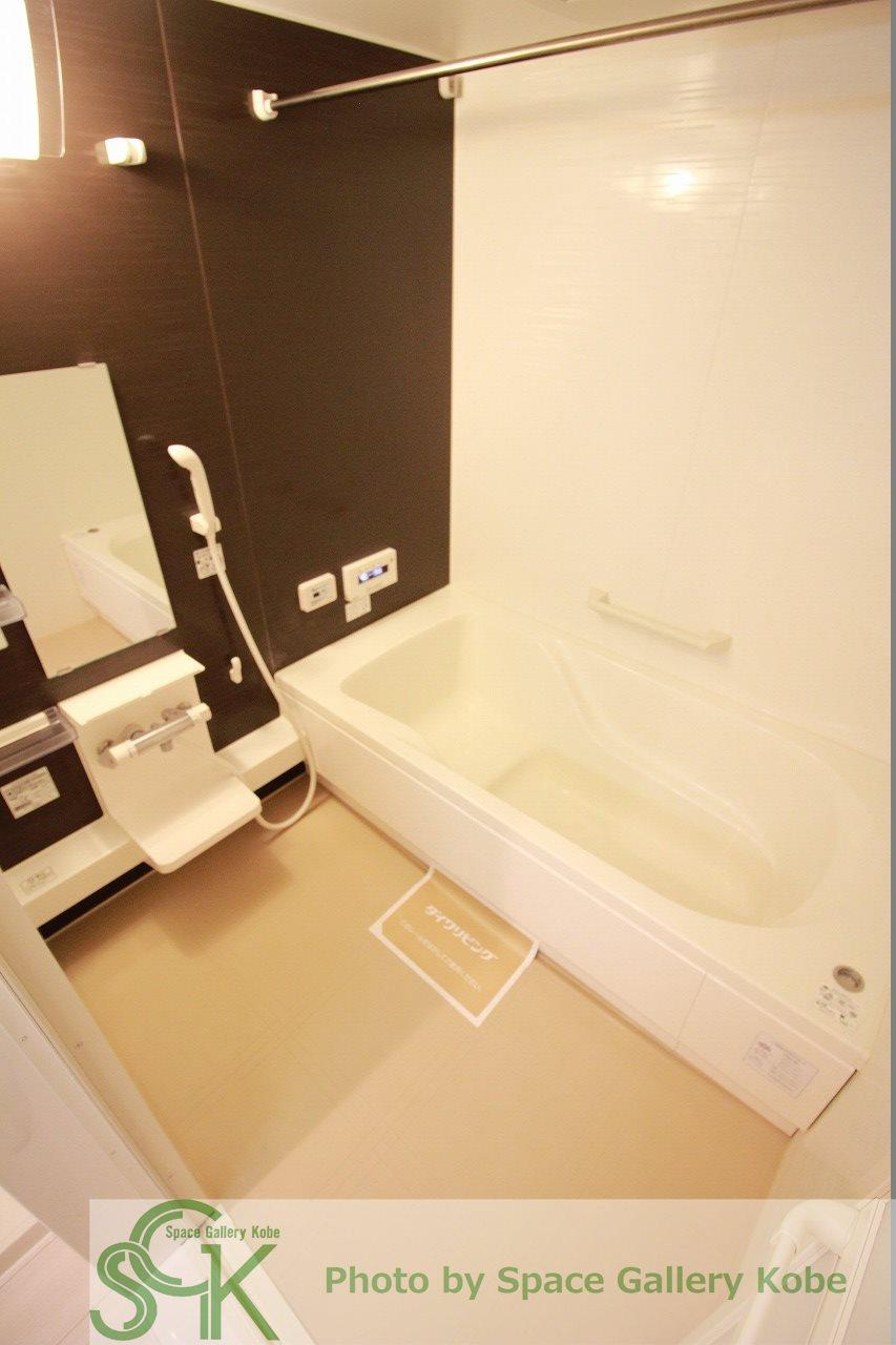 グランソレイユ南多聞台の浴室|※お部屋により仕様が異なる場合があります。