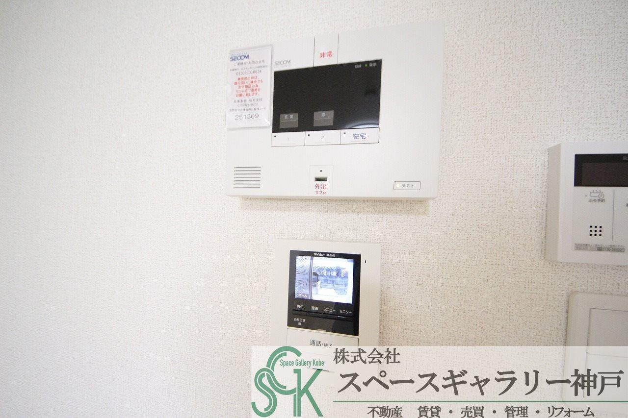 グランデ・オーヴェストのセキュリティ|☆同物件の別のお部屋の写真です☆