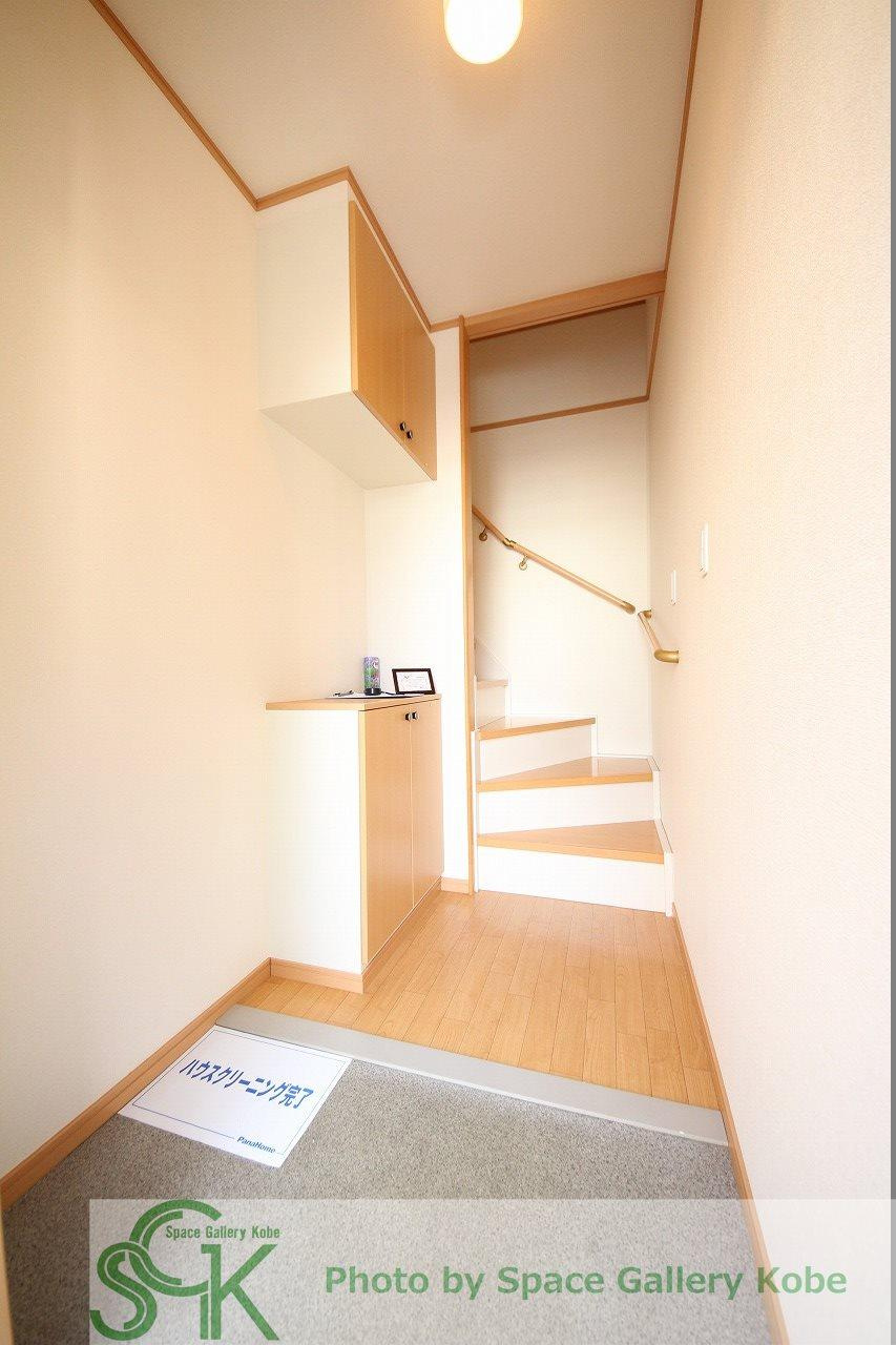 グランディール　Aの玄関|※お部屋により仕様が異なる場合があります。