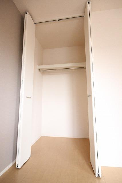 グランド・ソレーユ　Ⅱ棟の収納|※お部屋により仕様が異なる場合があります。