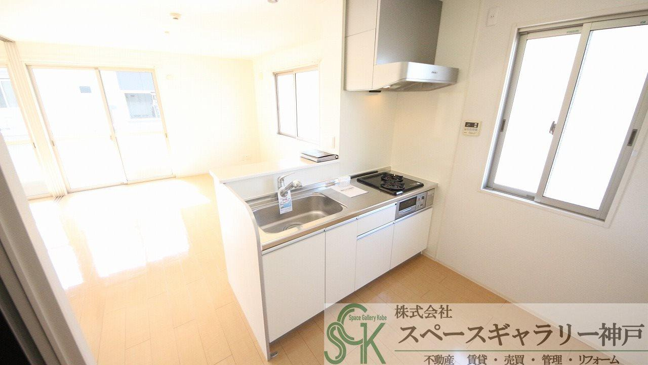 グランドアトリオ神戸西　A棟の居間・リビング|※お部屋により仕様が異なる可能性があります。