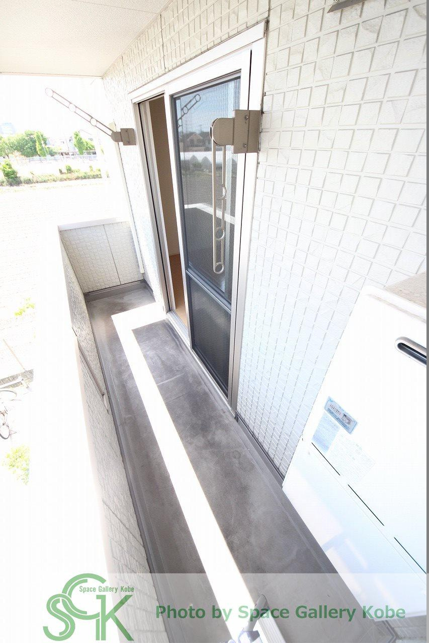 グランドアトリオ神戸西　C棟のバルコニー|※お部屋により仕様が異なる場合があります。