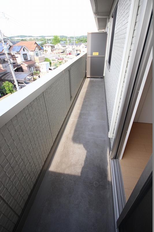 グランドアトリオ神戸西　D棟のバルコニー|※お部屋により仕様が異なる可能性があります。