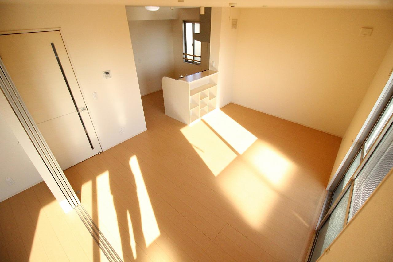 グランドアトリオ神戸西　D棟の居間・リビング|※お部屋により仕様が異なる可能性があります。