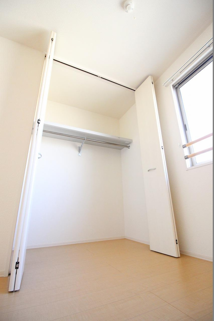 グランドアトリオ神戸西　E棟の収納|※お部屋により仕様が異なる場合があります。