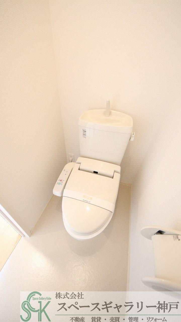 グランドアトリオ神戸西　E棟のトイレ|※お部屋により仕様が異なる場合があります。