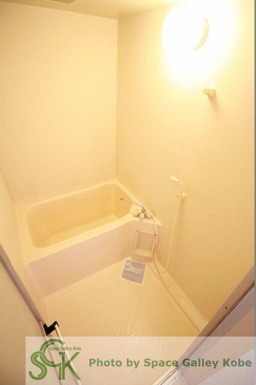グリーンヴィレッジ南別府　F棟の浴室|※お部屋により仕様が異なる可能性があります。