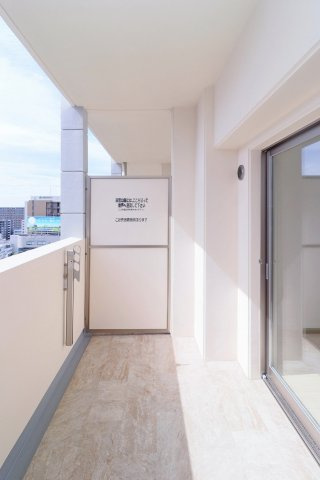 サヴォイ　ラ・シャンス　9階のバルコニー|別号室のものです。現状優先です。