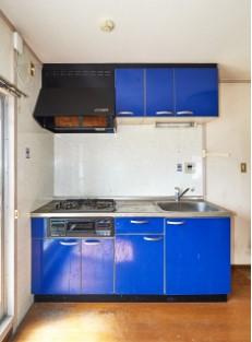 クリスタル明舞のキッチン|※お部屋により仕様が異なる場合があります。