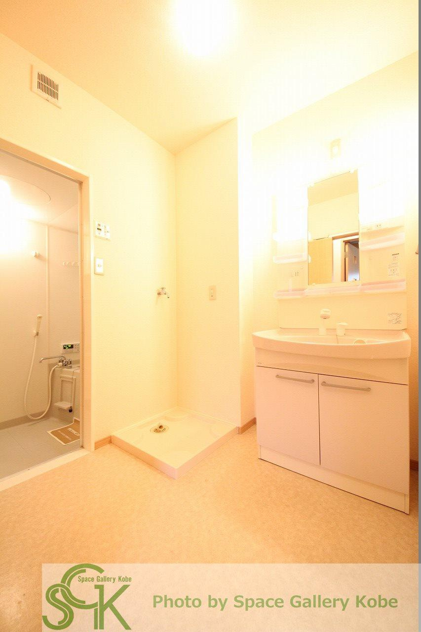 グリチネの洗面所|※お部屋により仕様が異なる場合があります。