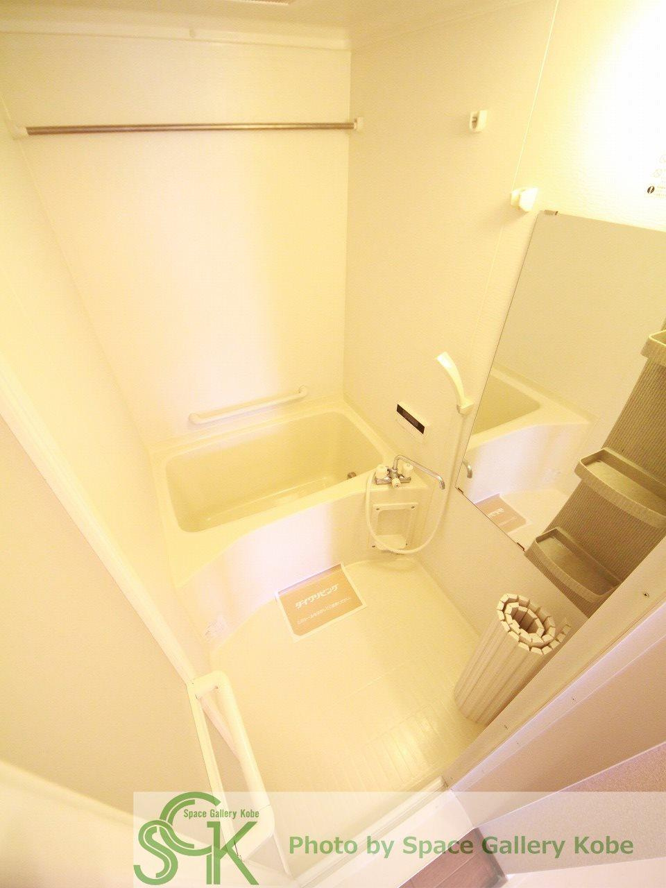 グレースなぎさの浴室|※お部屋により仕様が異なる可能性があります。