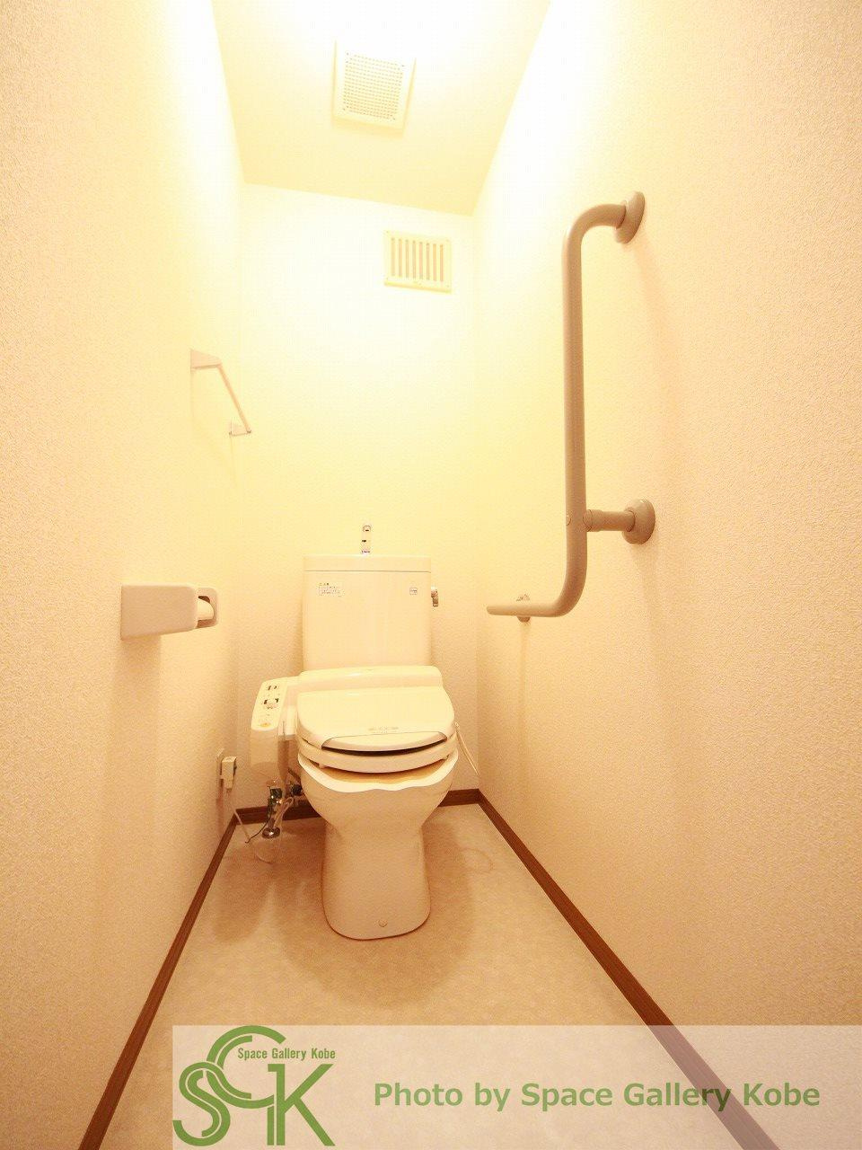 グレースなぎさのトイレ|※お部屋により仕様が異なる可能性があります。