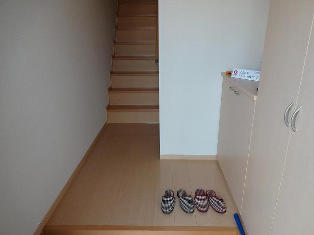 クレールヴィレッジ　Ａ棟の玄関