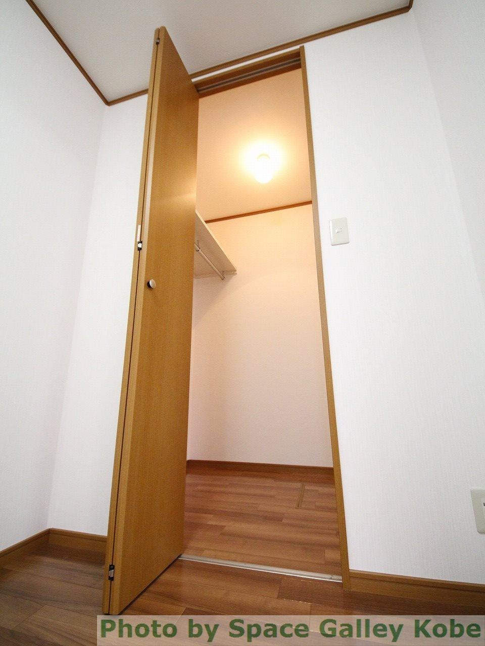 クレールベルヴィル立花　B棟の収納|※お部屋により仕様が異なる可能性があります。
