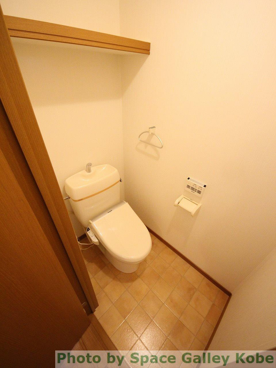 クレールベルヴィル立花　B棟のトイレ|※お部屋により仕様が異なる可能性があります。