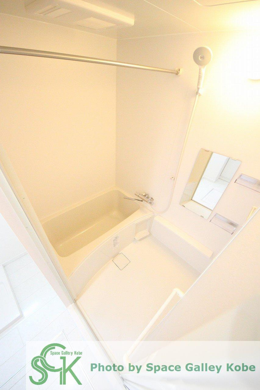 クレメント舞子台の浴室|※お部屋により仕様が異なる場合があります。