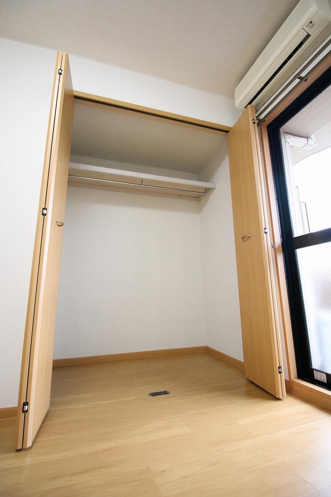 クレモナ山手の収納