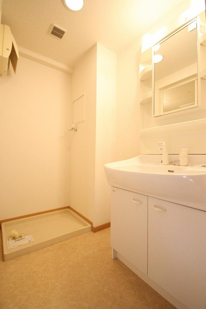 クレモナ山手の洗面所|※お部屋により仕様が異なる場合がございます※