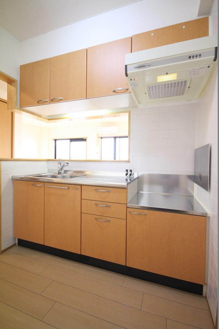 クレモナ山手のキッチン|※お部屋により仕様が異なる可能性があります。