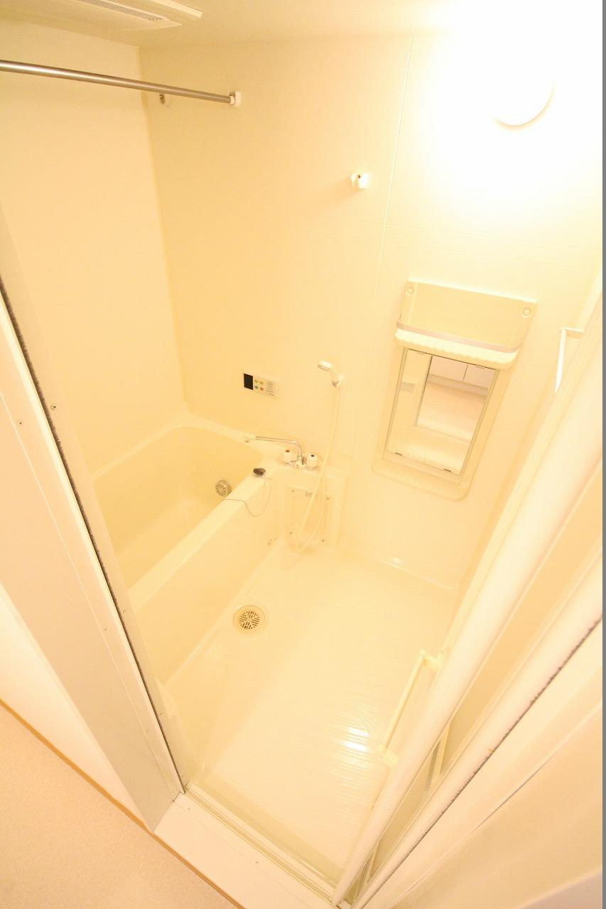 クレモナ山手の浴室|※お部屋により仕様が異なる可能性があります。
