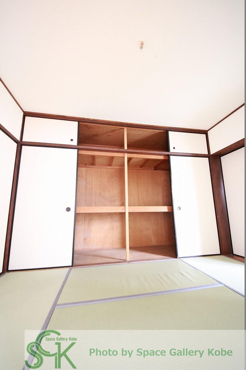 コーポはだの収納|※お部屋により仕様が異なる場合があります。