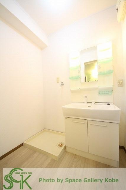 コーポラスおおたにの洗面所|※お部屋により仕様が異なる場合がございます※