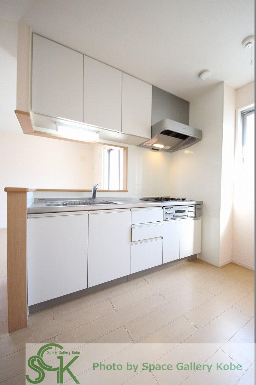 コモ　エスタ　上ノ丸のキッチン|※お部屋により仕様が異なる場合があります。