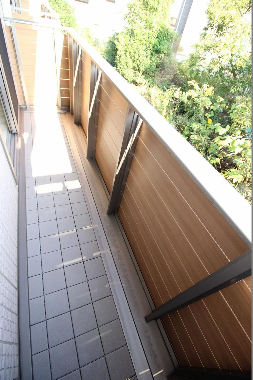 サニーヒルのバルコニー|※お部屋により仕様が異なる場合があります。