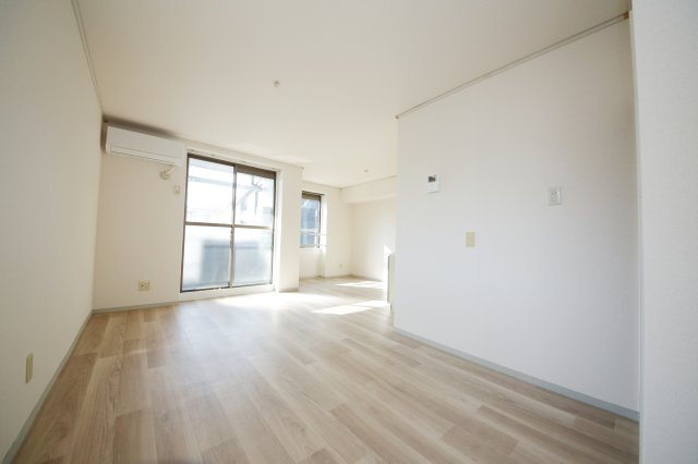 Maison Hollyの内装|別部屋同間取りのお写真となります。参考にご覧くださいませ。