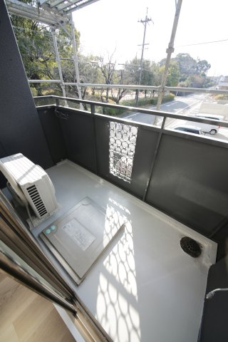 Maison Hollyのバルコニー|別部屋同間取りのお写真となります。参考にご覧くださいませ。