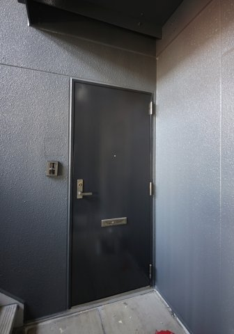 Maison Hollyの玄関|別部屋同間取りのお写真となります。参考にご覧くださいませ。