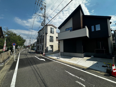 【前面道路含む現地写真】 | KEIAI　Style　尾張旭市印場元町２期　全２棟【仲介手数料無料　白凰小学校　西中学校】 | ご成約キャンペーン対象物件です♪詳細は弊社ホームページもしくはスタッフまでお気軽にお問合せ下さいませ♪ お役に立てる自信があります♪