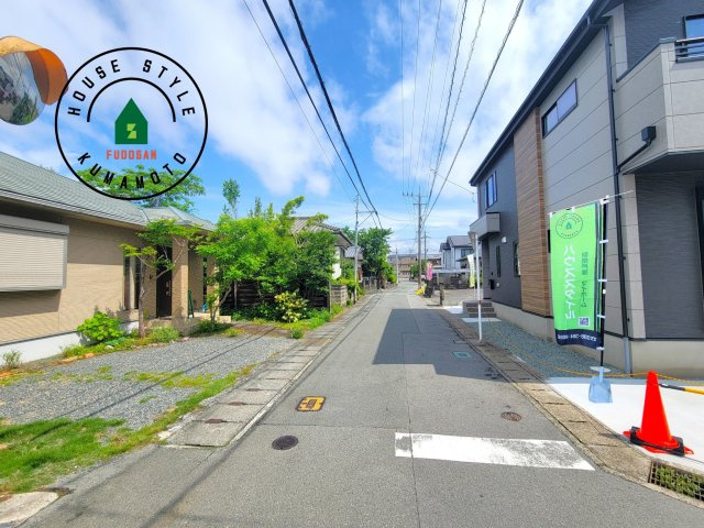 熊本市中央区出水5丁目第2-2棟（2号棟）　の前面道路含む現地写真|前面道路です。