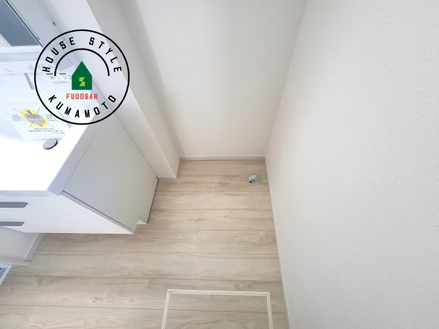 熊本市中央区出水5丁目第2-2棟（2号棟）　のランドリースペース|ランドリースペースとなります。広々して有効的にご使用できます。 