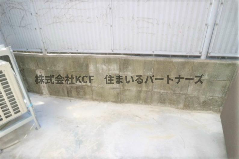 ALLEY6のバルコニー|お庭の付いた物件です