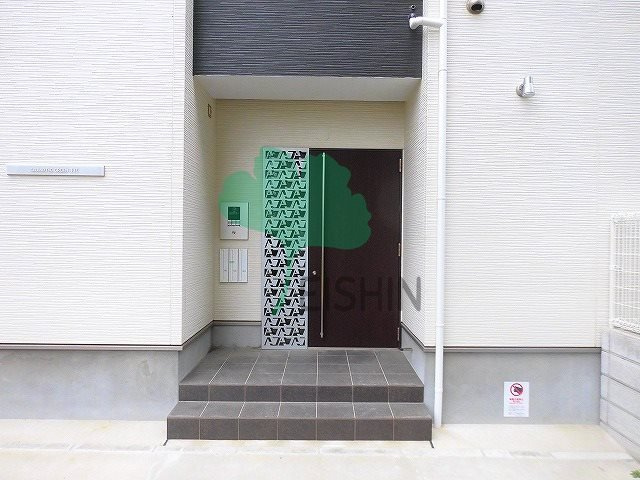 GRANDTIC GREEN 千代(グランティック グリーン 千代)のエントランス