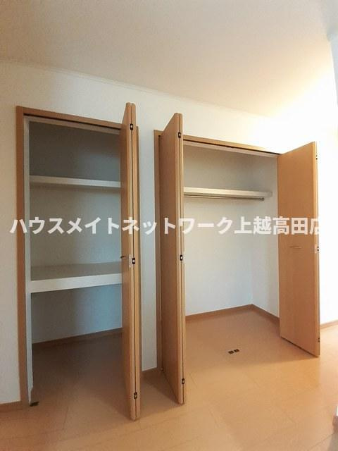 グラシオッソＢの収納|クローゼット
