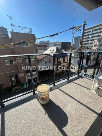 ライフフィールド北梅田クラルスのバルコニー|落ち着いた時間を過ごせるバルコニーです