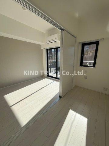 ライフフィールド北梅田クラルスの居間・リビング|使いやすいリビングです