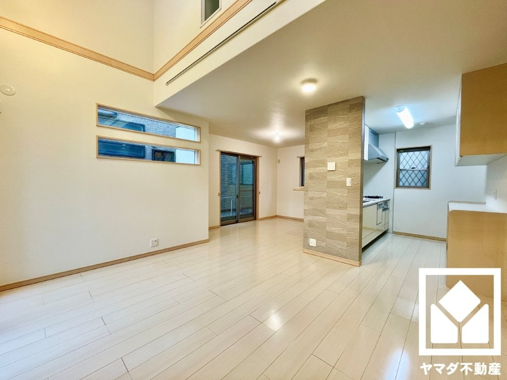 宇治市広野町尖山の居間・リビング