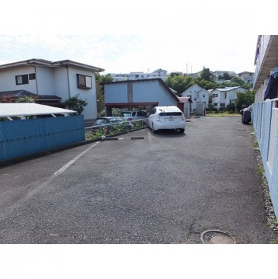 【外観】 | クレッセントハウス駐車場