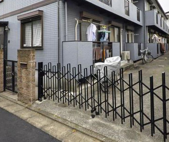 アビタシオン目白のエントランス