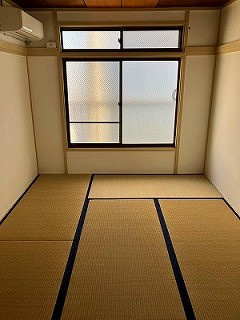 津野田アパートの内装