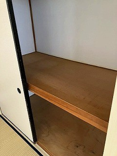 津野田アパートの収納
