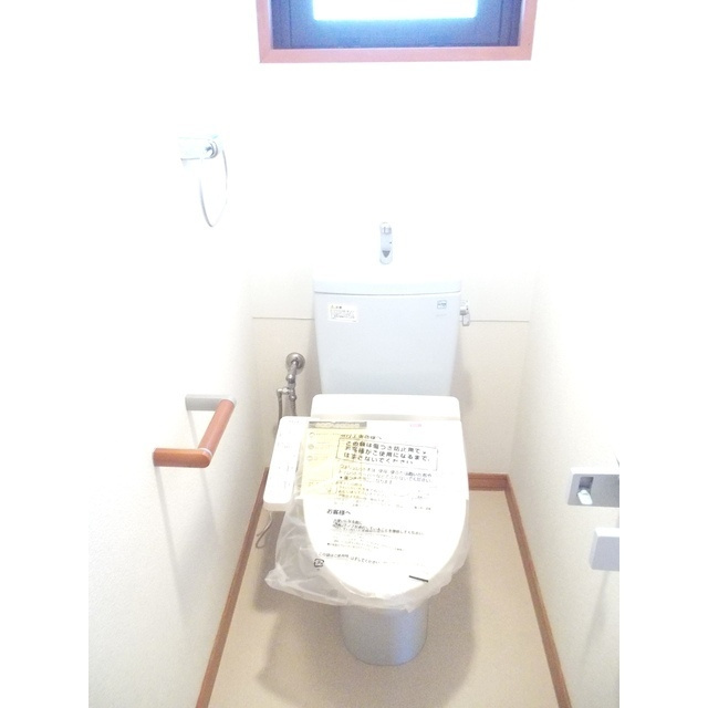 岐阜市田生越町の賃貸マンションのトイレ|温水洗浄暖房便座